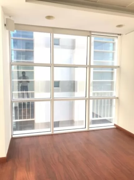 Reklam Hazır Mülk U/F Ofis  kiralık içinde Doha #13988 - 2  image 